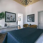 Отель Aristide - Small Luxury Of The World