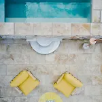 Aristide - Small Luxury Of The World Эрмуполис